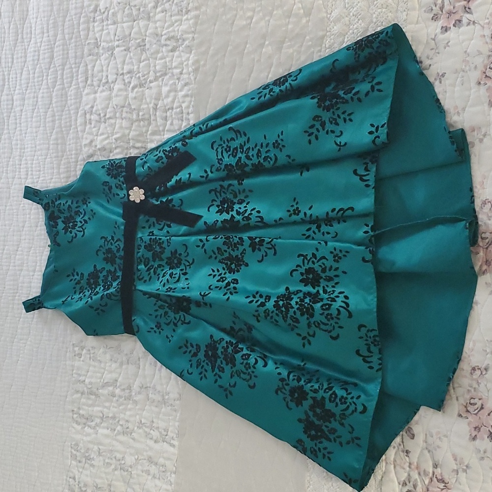 Rare editions girls holiday dress size 6 green